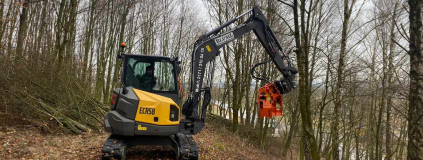 Volvo Minibagger mit Woodcracker CL190
